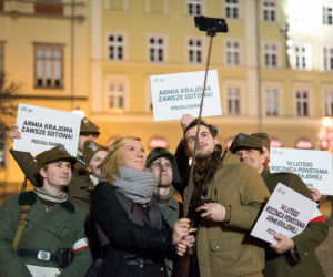 Tak było! Zobacz, jak żołnierze AK maszerowali przez Wrocław