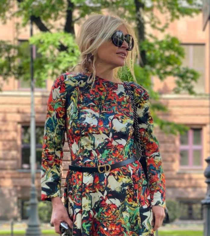 Monika Olejnik źle założyła sukienkę