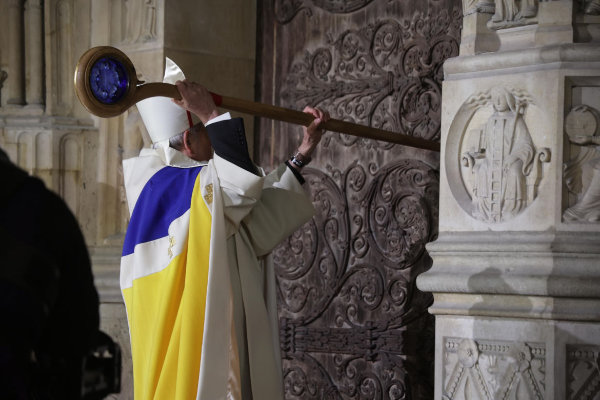 Paryż. Uroczyste otwarcie katedry Notre Dame