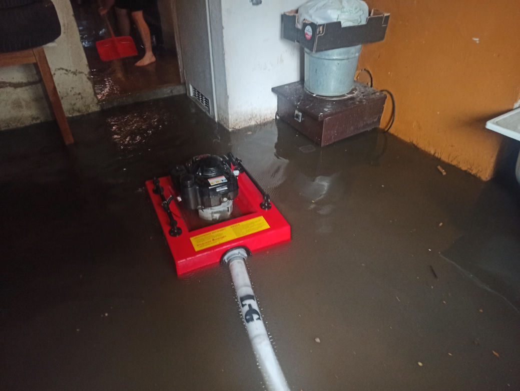 ​Osiedle Gronowo pod wodą po oberwaniu chmury