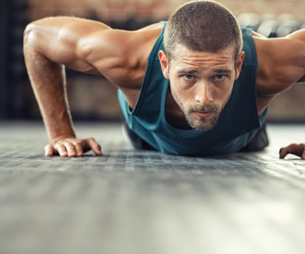 Marzysz o sile i mięśniach? Nowe wytyczne zmieniają wszystko. To prostsze niż myślisz