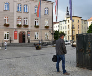 Sejf na rynku w Dzierżoniowie