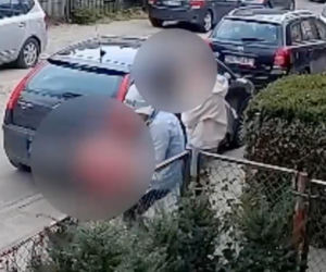 Na szczęście wszystko nagrały kamery z pobliskiego monitoringu, a o zdarzeniu natychmiast powiadomiono policję