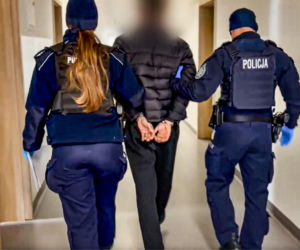 Miłosny trójkąt zakończony dramatem. Pobili się o 17-latkę, jeden omal nie zginął!