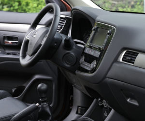 NOWY Mitsubishi Outlander 2013