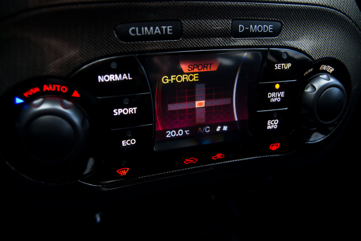 Nissan Juke NISMO RS 1.6 DIG-T 2WD
