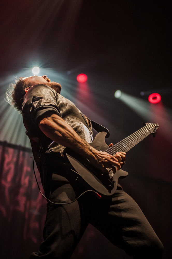 Misternie zaplanowane wizualne widowisko – Epica, Amaranthe i Charlotte Wessels zagrali w Warszawie [RELACJA]