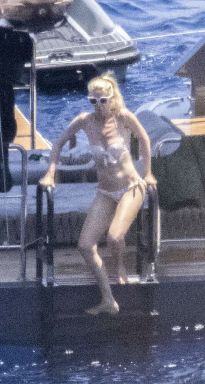 Claudia Schiffer w wieku 52 lat - tak zmieniła się legendarna modelka