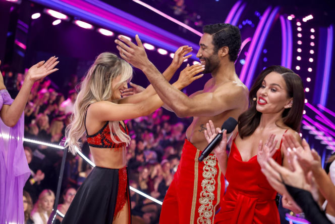 Gamou Fall przekazał bolero na aukcję charytatywną