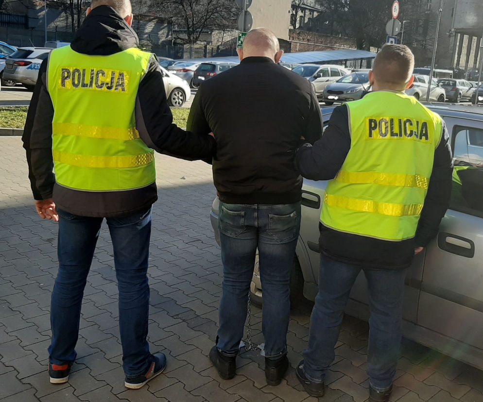 STRZAŁY I POŚCIG w centrum Łodzi. Zatrzymany w obławie 36-latek ma bogatą kartotekę