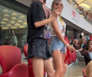 Polskie gwiazdy na koncercie Bad Bunny'ego. Lewandowska w samym staniku, Tarnowska niczym na Coachellę