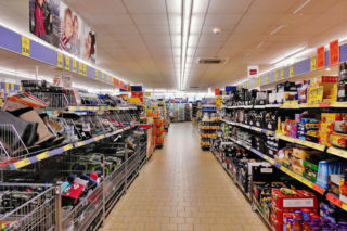 Konopie indyjskie w popularnym sklepie? Prokurator skonfiskował produkty