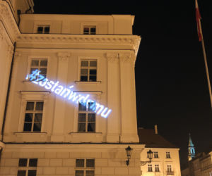 Słuszna idea czy zbędna ozdoba? #zostańwdomu na kaliskim ratuszu