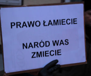 Protest pod siedzibą PiS w Szczecinie