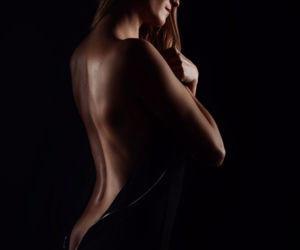 Paulina z Energy Girls kusi partnera seksownym tańcem