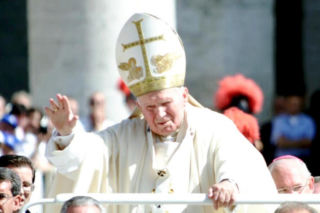 Zapytali Polaków o Jana Pawła II i pedofilię w Kościele. Jednoznaczna opinia