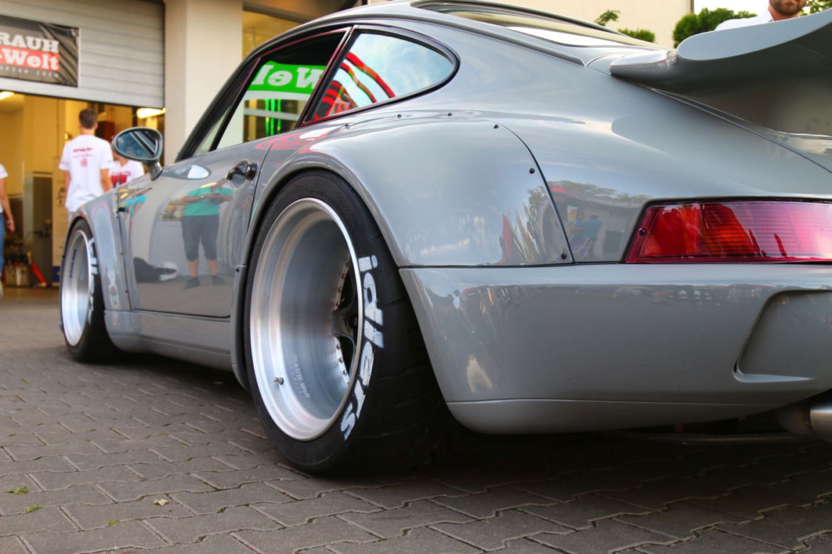 Akira Nakai San, Porsche 911 RWB