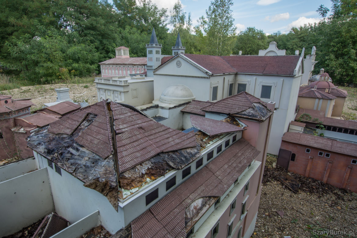 Park Miniatur Sakralnych w Częstochowie zrujnowany