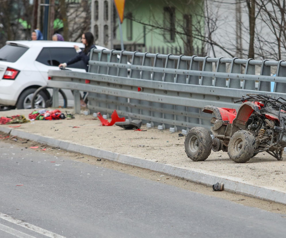 9-latek wjechał pod auto quadem