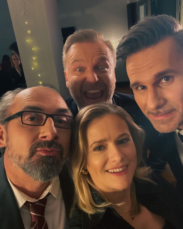 M jak miłość na planie. Kamil Gryc (Marcin Bosak), Julia (Marta Chodorowska), Andrzej Budzyński (Krystian Wieczorek), Adam Werner (Jacek Kopczyński)