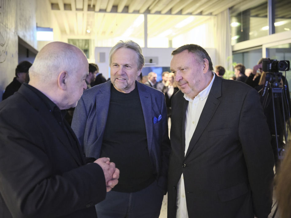 Wernisaż „Archikolaży Ewy P. Porębskiej”: FOTORELACJA