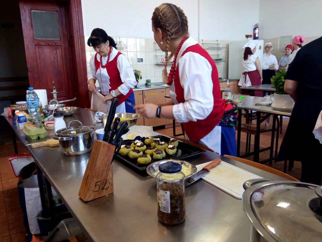 Konkurs kulinarny im. Wiktora Kulerskiego w grudziądzkim gastronomiku