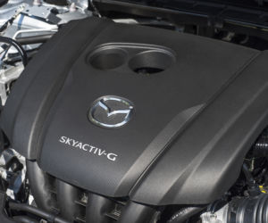 Mazda 3 Skyactiv-G 150 KM MT6 & Volkswagen Golf 8 1.5 eTSI 150 KM DSG7