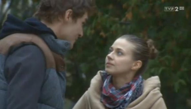 M jak miłość odc. 1043. Eryka (Marta Juras), Marcin (Mikołaj Roznerski)