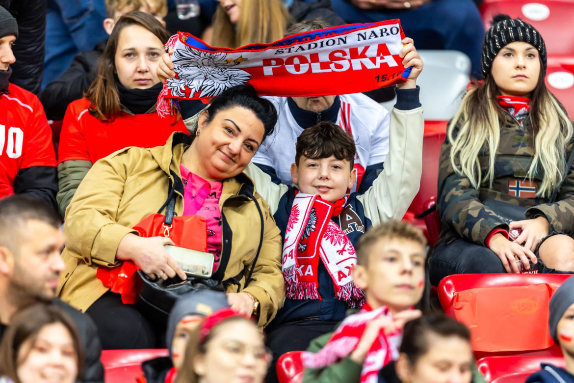 Kibice na meczu Polska -Mołdawia