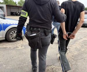 Za grożenie nożem partnerce i uprowadzenie. Areszt dla 31-latka