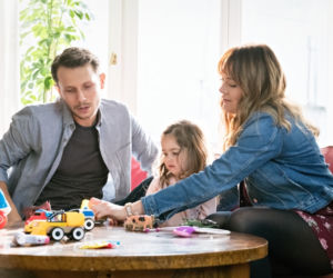 Niania w wielkim mieście odcinek 4, Emil (Mateusz Banasiuk), Dana (Magdalena Lamparska)