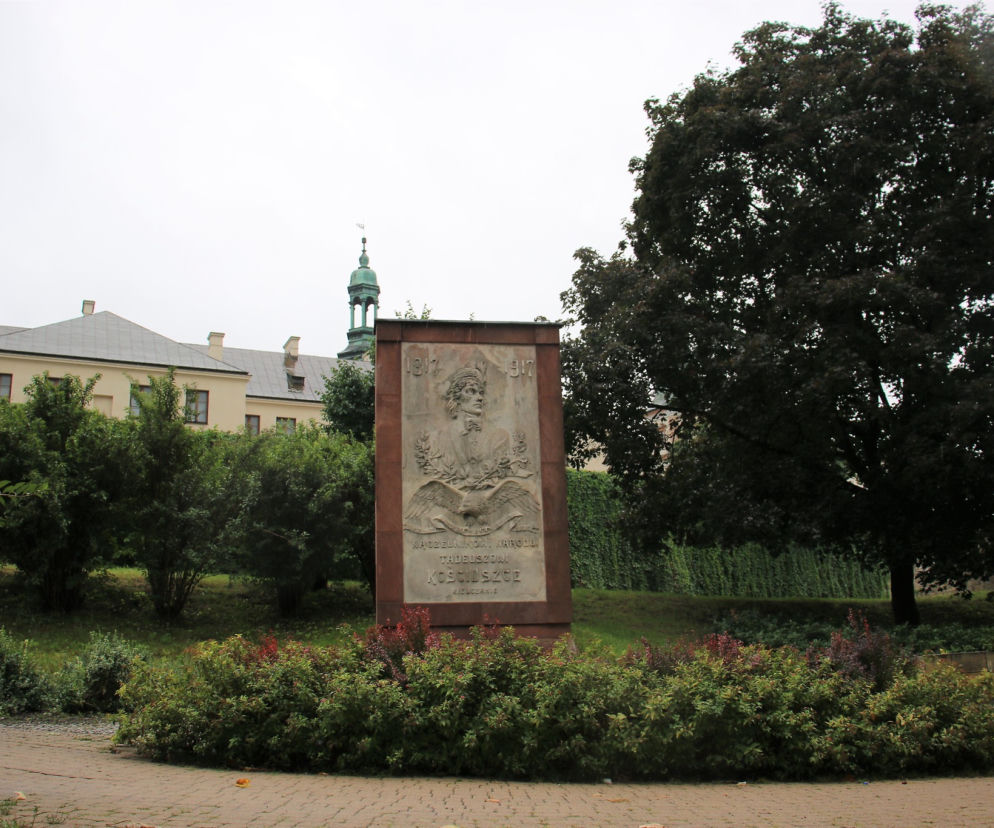 Tablica w parku Kielce