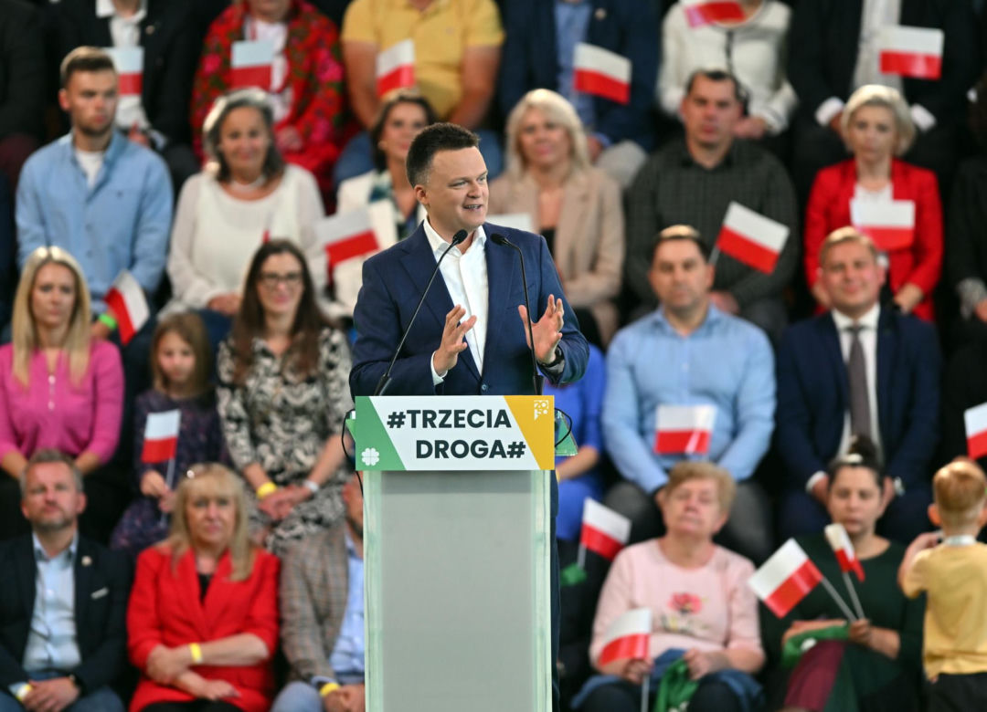 Z "Mam Talent" do marszałka Sejmu. Tak zmieniał się Szymon Hołownia