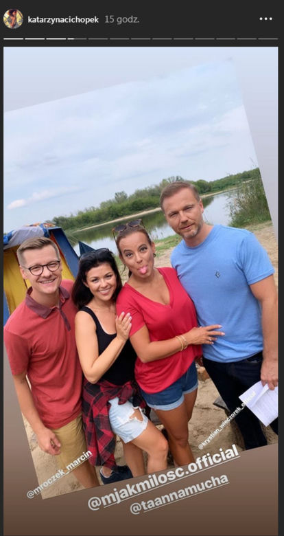 M jak miłość. Magda (Anna Mucha), Andrzej Budzyński (Krystian Wieczorek), Kinga (Katarzyna Cichopek), Piotrek (Marcin Mroczek)
