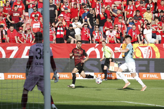 Widzew Łódź - Piast Gliwice: Zdjęcia kibiców i zawodników z meczu 34. kolejki PKO BP Ekstraklasy