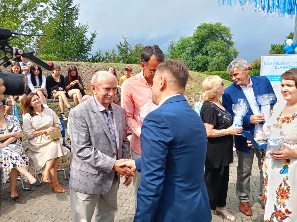 Jubileusz 25-lecia siedleckiej SOS Wioski Dziecięcej był okazją do wspólnej zabawy i wręczenia prezentów i pamiątek dla osób zaangażowanych w program