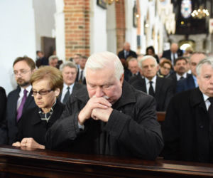 RELACJA NA ŻYWO - POGRZEB ABP. GOCŁOWSKIEGO.