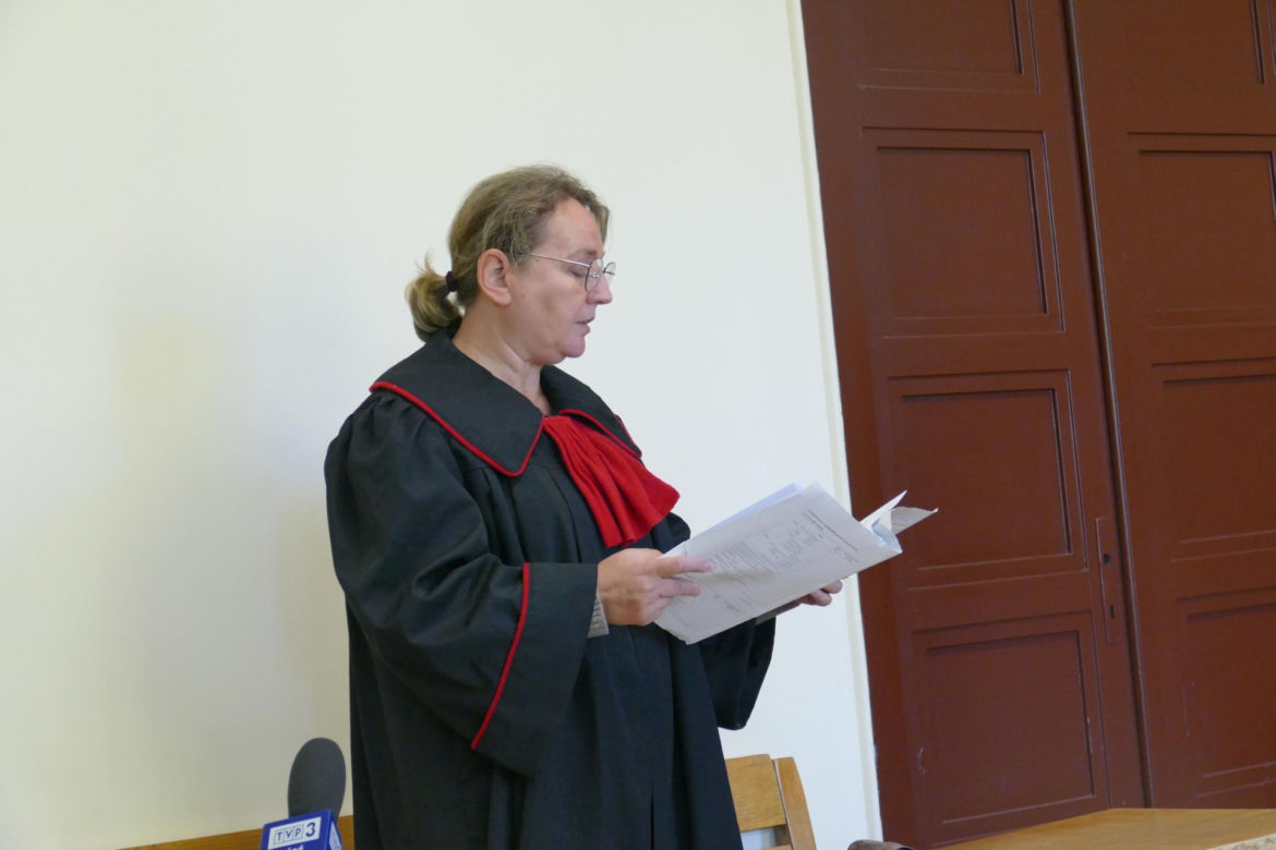 Zdaniem śledczych oszukał pół tysiąca osób. Stracił blisko 800 tysięcy złotych.