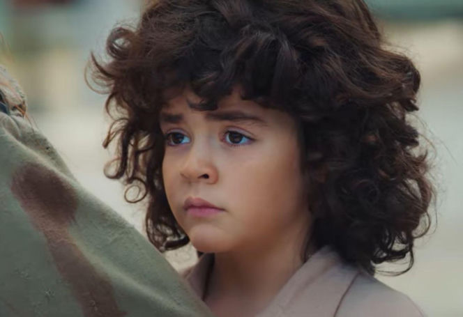 "Dziedzictwo", odcinek 878: Trucizna dopada Nanę i Yusufa. Poyraz wraz z całą dzielnicą staje w ich obronie