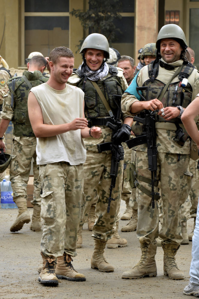 Karbala. Antoni Królikowski, Mikołaj Roznerski, Leszek Lichota 