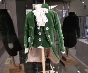 Muzeum w Kielcach opowie o historii mody w miniaturze