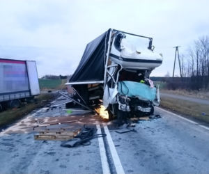 Koszmarny wypadek w Gościeradzu koło Bydgoszczy. Nie żyje 24-latek