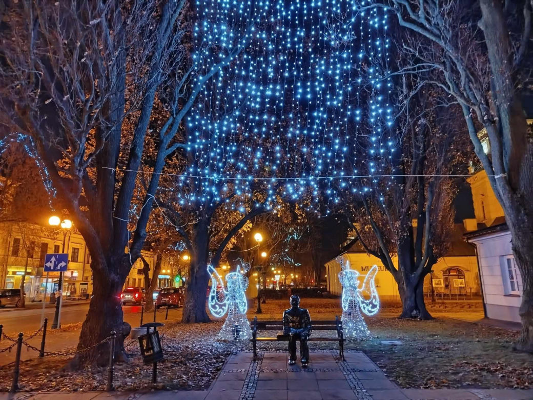 Iluminacje świąteczne w Siedlcach będzie można podziwiać co najmniej do 6 stycznia