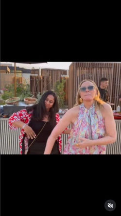 Zaskakujący ślub gwiazdy "Seksu w wielkim mieście"! Kim Cattrall w garniturze na tysiące