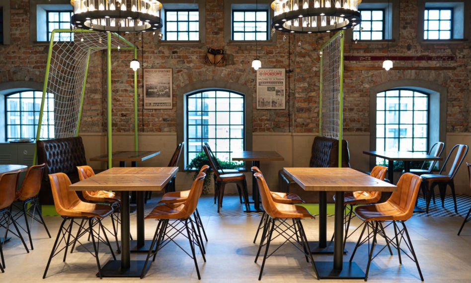 NINE's. Restaurant & Sports Bar: lokal Roberta Lewandowskiego w Browarach Warszawskich
