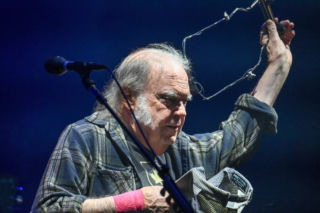 Neil Young odwołał tegoroczną trasę po Europie. Zdecydowałem zrobić sobie przerwę  