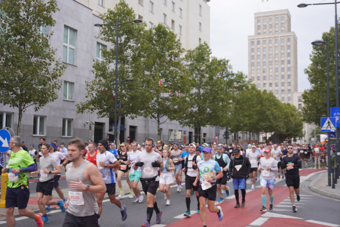 Uczestnicy Maratonu Warszawskiego 2025