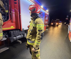 Groził wysadzeniem budynku. Strażacy ewakuowali lokatorów