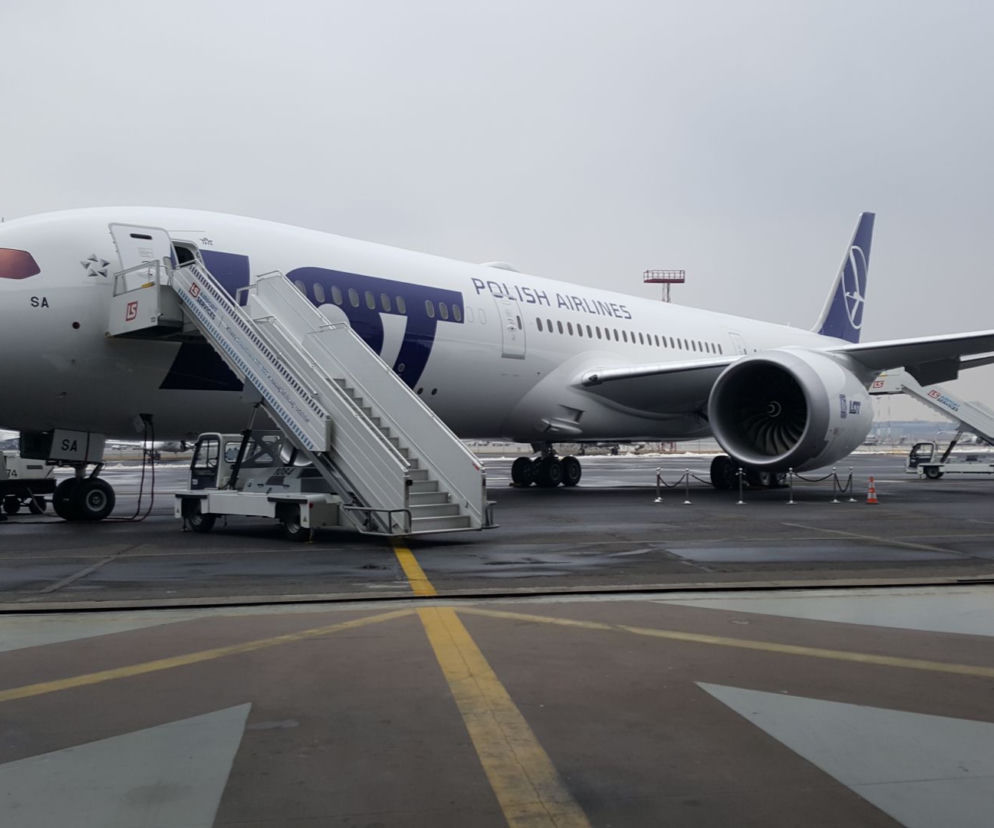 Najnowszy model Dreamlinera B787-9 w barwach LOT