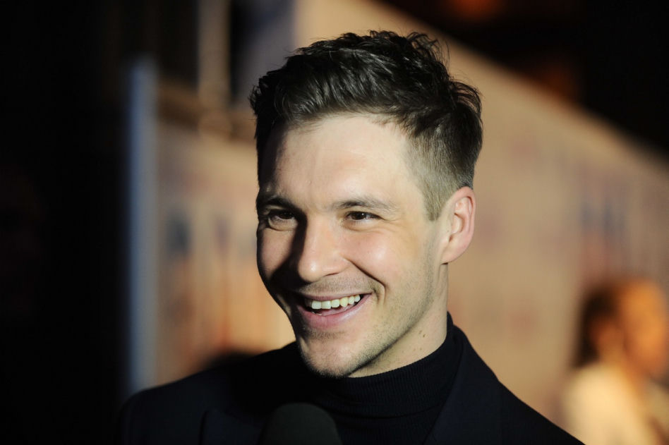 Mikołaj Roznerski to niegrzeczny chłopiec